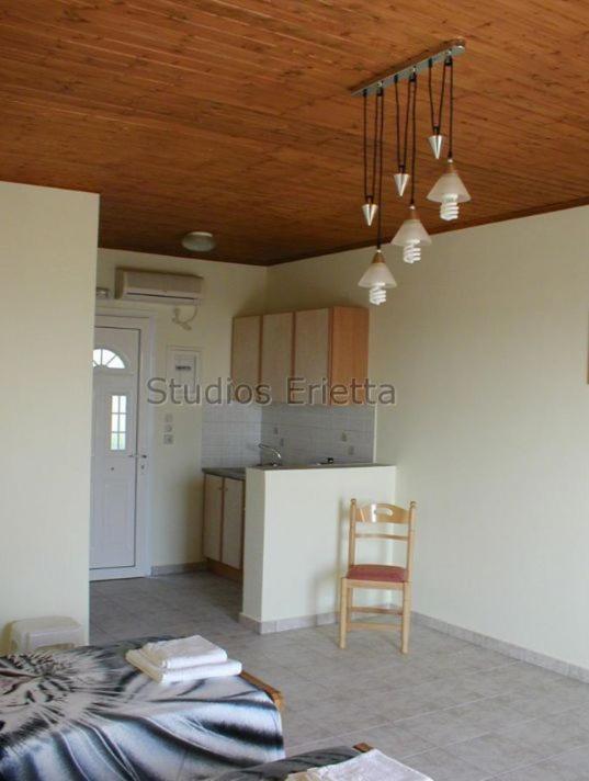Erietta Studios Свороната Экстерьер фото